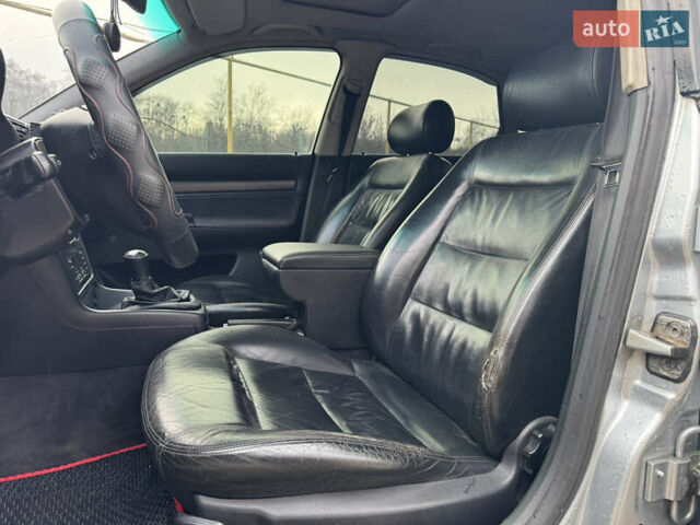 Серый Ауди А4, объемом двигателя 2.6 л и пробегом 330 тыс. км за 2900 $, фото 9 на Automoto.ua