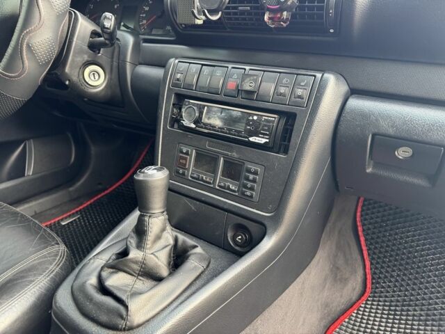 Серый Ауди А4, объемом двигателя 2.6 л и пробегом 330 тыс. км за 2900 $, фото 16 на Automoto.ua