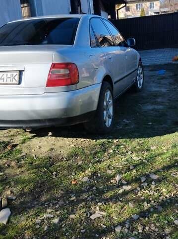 Серый Ауди А4, объемом двигателя 1.8 л и пробегом 300 тыс. км за 3200 $, фото 2 на Automoto.ua