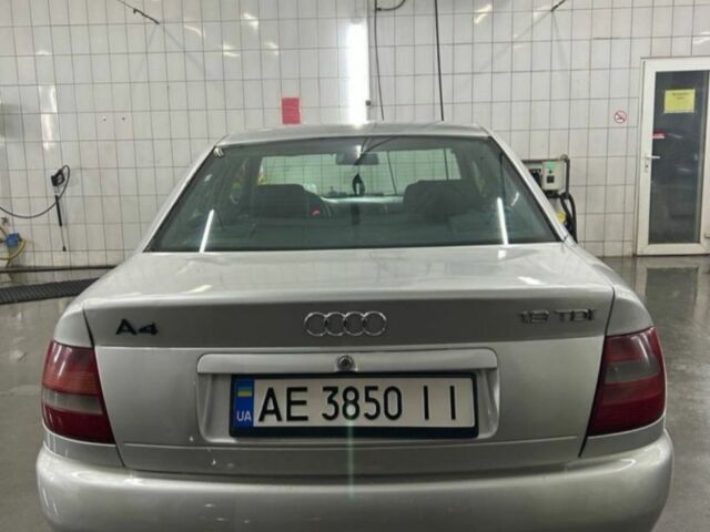 Серый Ауди А4, объемом двигателя 1.9 л и пробегом 320 тыс. км за 2699 $, фото 1 на Automoto.ua