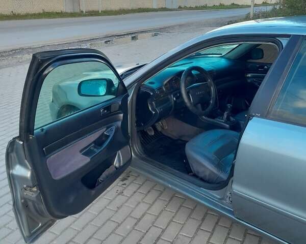 Ауди А4 1996 в Виннице на Automoto.ua Серый Ауди А4, объемом двигателя 2.6 л и пробегом 357 тыс. км за 2800 $, фото 12 на Automoto.ua
