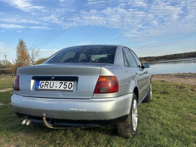 Сірий Ауді А4, об'ємом двигуна 1.9 л та пробігом 455 тис. км за 1500 $, фото 5 на Automoto.ua