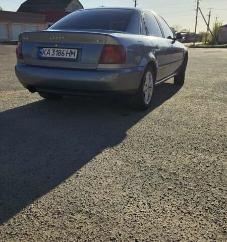 Серый Ауди А4, объемом двигателя 1.6 л и пробегом 229 тыс. км за 5000 $, фото 6 на Automoto.ua