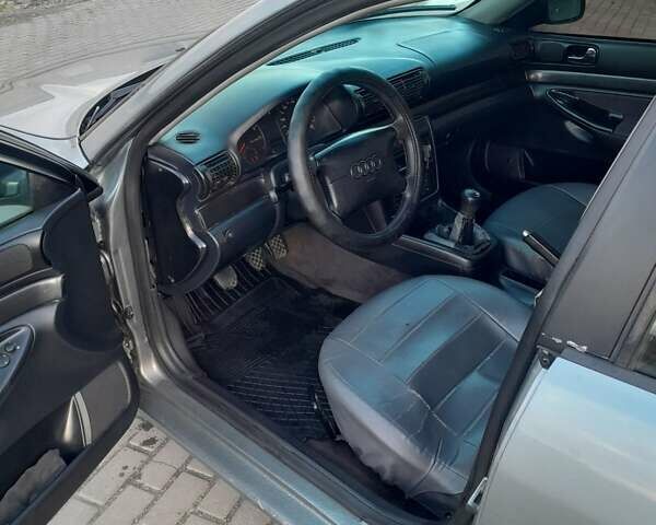 Ауди А4 1996 в Виннице на Automoto.ua Серый Ауди А4, объемом двигателя 2.6 л и пробегом 357 тыс. км за 2800 $, фото 13 на Automoto.ua