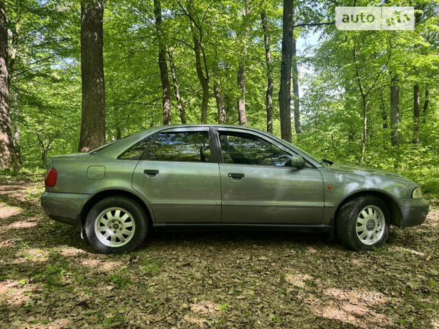 Сірий Ауді А4, об'ємом двигуна 1.9 л та пробігом 306 тис. км за 3300 $, фото 12 на Automoto.ua