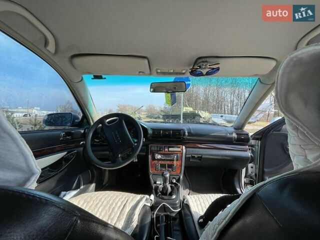 Серый Ауди А4, объемом двигателя 2.6 л и пробегом 300 тыс. км за 4300 $, фото 7 на Automoto.ua