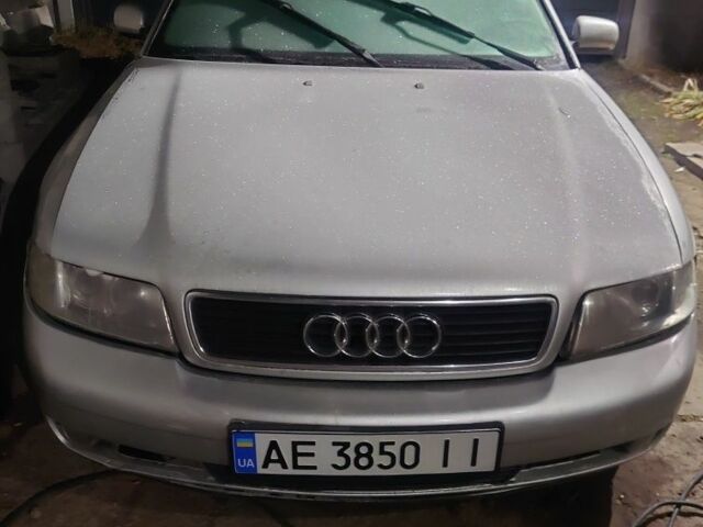 Серый Ауди А4, объемом двигателя 1.9 л и пробегом 320 тыс. км за 2699 $, фото 2 на Automoto.ua