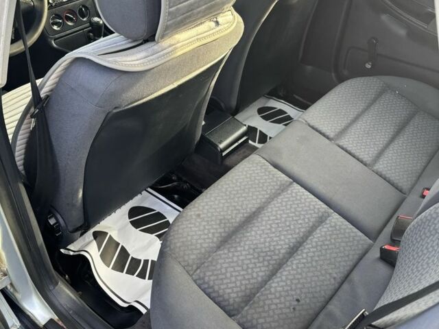 Сірий Ауді А4, об'ємом двигуна 1.9 л та пробігом 455 тис. км за 1500 $, фото 6 на Automoto.ua