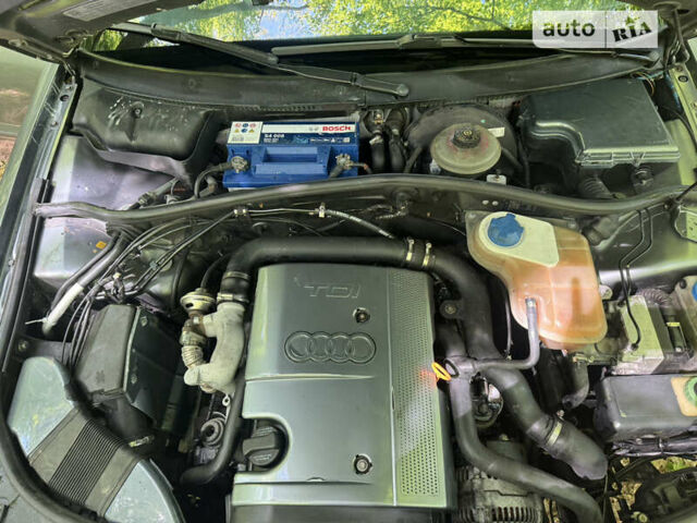 Сірий Ауді А4, об'ємом двигуна 1.9 л та пробігом 306 тис. км за 3300 $, фото 26 на Automoto.ua
