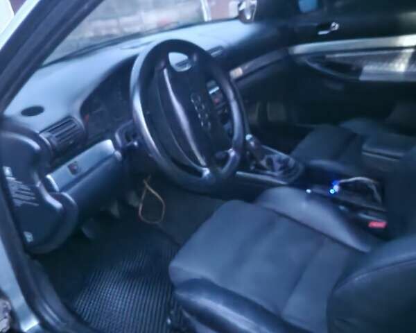 Серый Ауди А4, объемом двигателя 1.8 л и пробегом 350 тыс. км за 2300 $, фото 10 на Automoto.ua