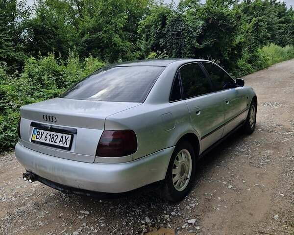 Серый Ауди А4, объемом двигателя 1.8 л и пробегом 350 тыс. км за 2300 $, фото 2 на Automoto.ua