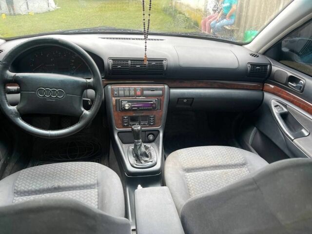 Сірий Ауді А4, об'ємом двигуна 0 л та пробігом 272 тис. км за 1200 $, фото 2 на Automoto.ua