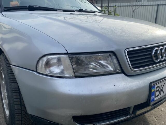 Серый Ауди А4, объемом двигателя 1.6 л и пробегом 262 тыс. км за 2000 $, фото 6 на Automoto.ua