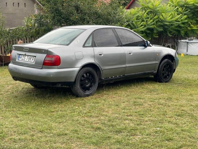 Сірий Ауді А4, об'ємом двигуна 0 л та пробігом 272 тис. км за 1200 $, фото 7 на Automoto.ua