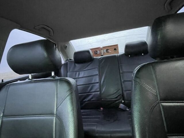 Серый Ауди А4, объемом двигателя 1.8 л и пробегом 355 тыс. км за 3600 $, фото 5 на Automoto.ua