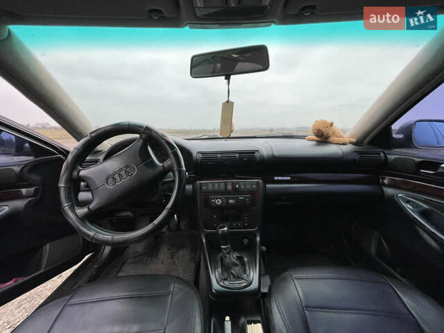 Сірий Ауді А4, об'ємом двигуна 1.8 л та пробігом 355 тис. км за 3600 $, фото 4 на Automoto.ua