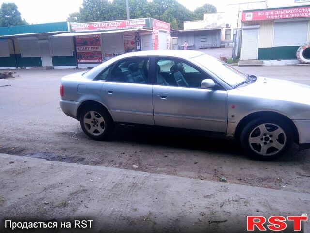 Серый Ауди А4, объемом двигателя 2.6 л и пробегом 300 тыс. км за 2200 $, фото 2 на Automoto.ua