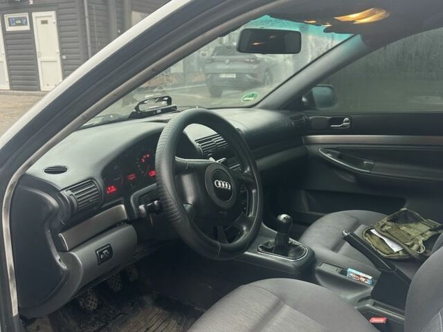 Серый Ауди А4, объемом двигателя 0 л и пробегом 340 тыс. км за 1550 $, фото 14 на Automoto.ua