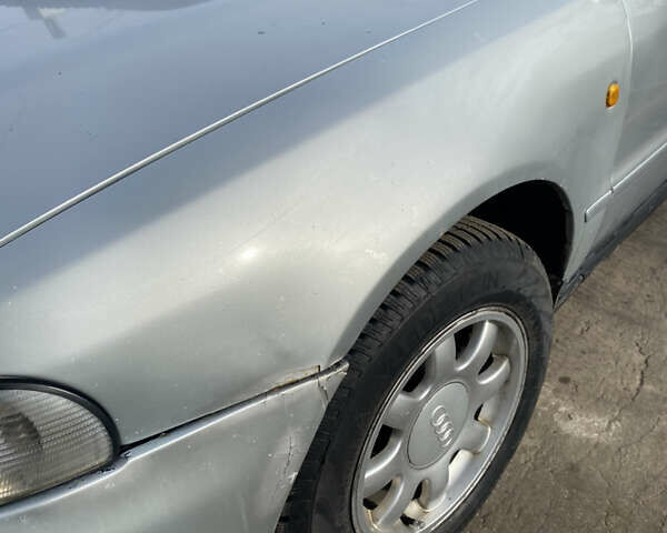 Серый Ауди А4, объемом двигателя 1.6 л и пробегом 262 тыс. км за 2000 $, фото 11 на Automoto.ua