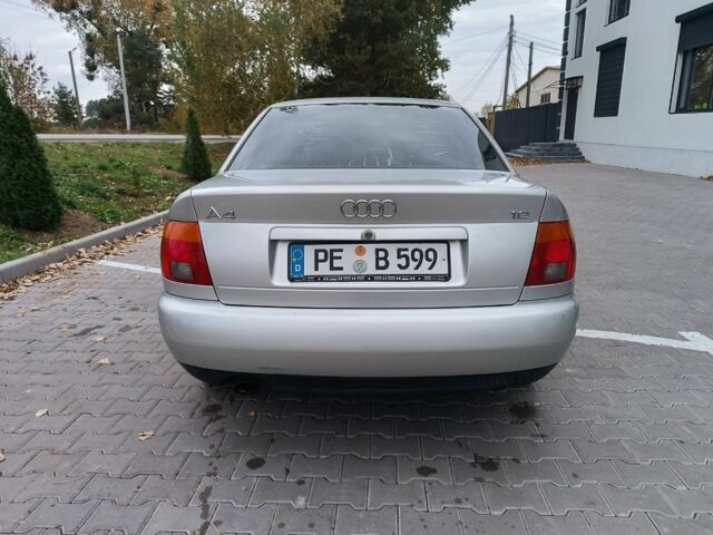 Серый Ауди А4, объемом двигателя 0 л и пробегом 300 тыс. км за 1700 $, фото 5 на Automoto.ua