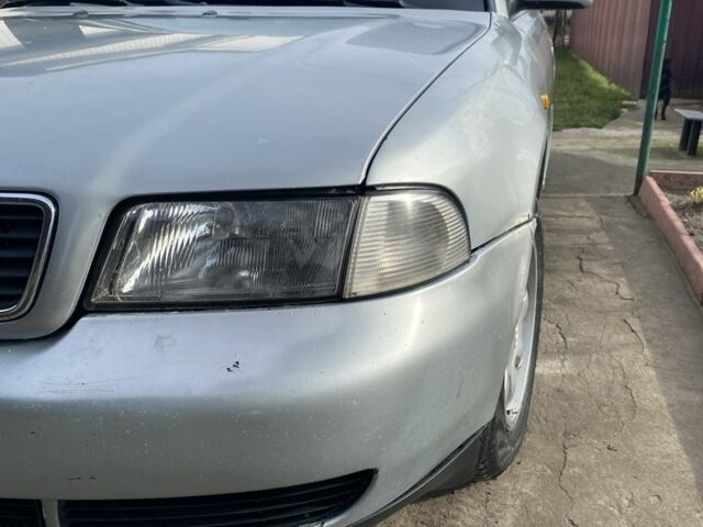 Серый Ауди А4, объемом двигателя 1.6 л и пробегом 262 тыс. км за 2000 $, фото 8 на Automoto.ua