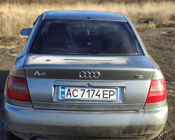 Серый Ауди А4, объемом двигателя 1.8 л и пробегом 362 тыс. км за 3500 $, фото 5 на Automoto.ua