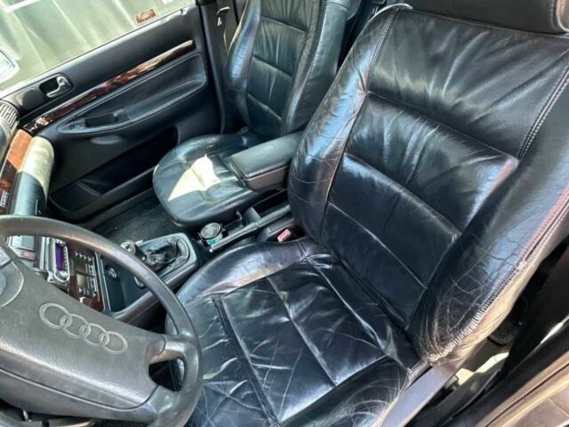 Серый Ауди А4, объемом двигателя 1.9 л и пробегом 300 тыс. км за 1398 $, фото 8 на Automoto.ua