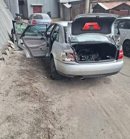 Серый Ауди А4, объемом двигателя 1.6 л и пробегом 389 тыс. км за 850 $, фото 1 на Automoto.ua