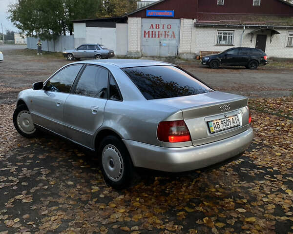 Серый Ауди А4, объемом двигателя 1.8 л и пробегом 300 тыс. км за 4600 $, фото 2 на Automoto.ua