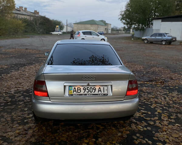 Серый Ауди А4, объемом двигателя 1.8 л и пробегом 300 тыс. км за 4600 $, фото 3 на Automoto.ua