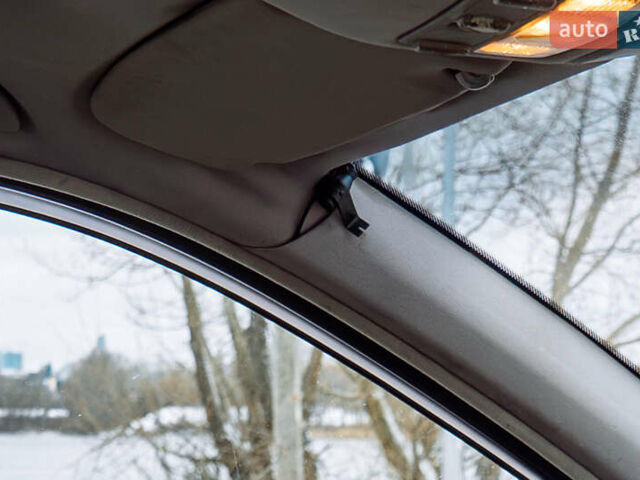 Серый Ауди А4, объемом двигателя 1.6 л и пробегом 389 тыс. км за 850 $, фото 4 на Automoto.ua