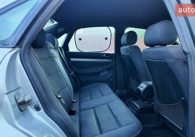 Сірий Ауді А4, об'ємом двигуна 1.9 л та пробігом 514 тис. км за 3500 $, фото 9 на Automoto.ua