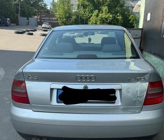Сірий Ауді А4, об'ємом двигуна 1.9 л та пробігом 3 тис. км за 1750 $, фото 1 на Automoto.ua