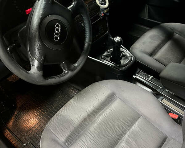 Сірий Ауді А4, об'ємом двигуна 1.9 л та пробігом 442 тис. км за 4200 $, фото 20 на Automoto.ua