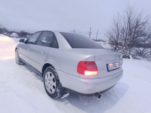 Сірий Ауді А4, об'ємом двигуна 1.6 л та пробігом 222 тис. км за 2750 $, фото 4 на Automoto.ua