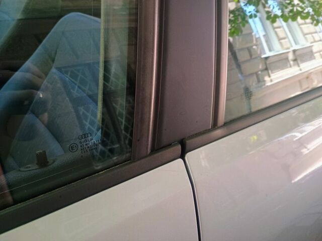 Серый Ауди А4, объемом двигателя 1.6 л и пробегом 280 тыс. км за 4000 $, фото 16 на Automoto.ua