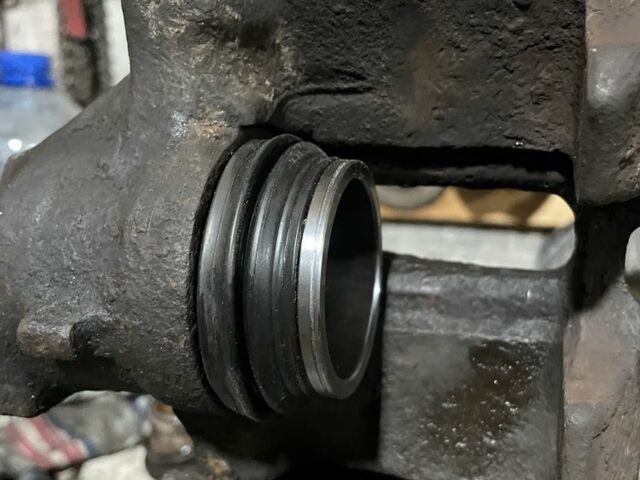 Серый Ауди А4, объемом двигателя 1.9 л и пробегом 404 тыс. км за 2600 $, фото 15 на Automoto.ua