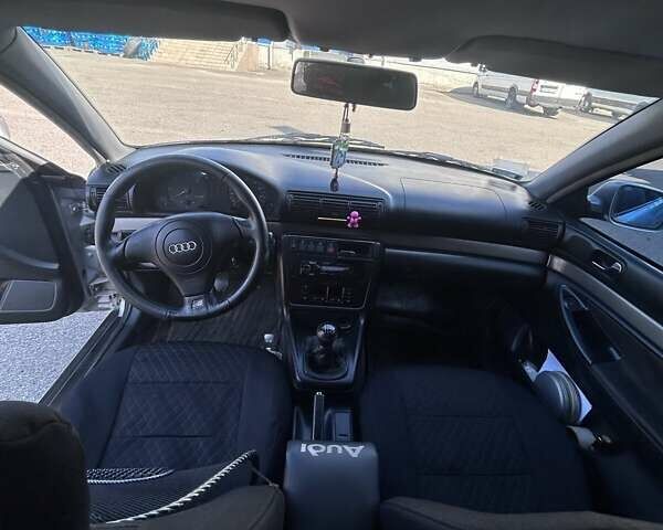 Серый Ауди А4, объемом двигателя 1.9 л и пробегом 416 тыс. км за 4200 $, фото 11 на Automoto.ua