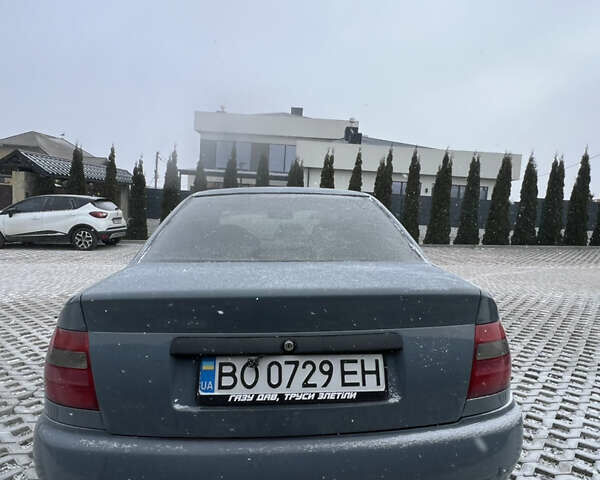 Сірий Ауді А4, об'ємом двигуна 1.9 л та пробігом 447 тис. км за 3400 $, фото 3 на Automoto.ua