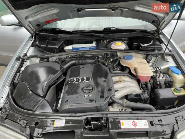 Серый Ауди А4, объемом двигателя 1.8 л и пробегом 204 тыс. км за 4450 $, фото 19 на Automoto.ua
