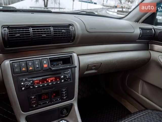 Серый Ауди А4, объемом двигателя 1.6 л и пробегом 389 тыс. км за 850 $, фото 8 на Automoto.ua