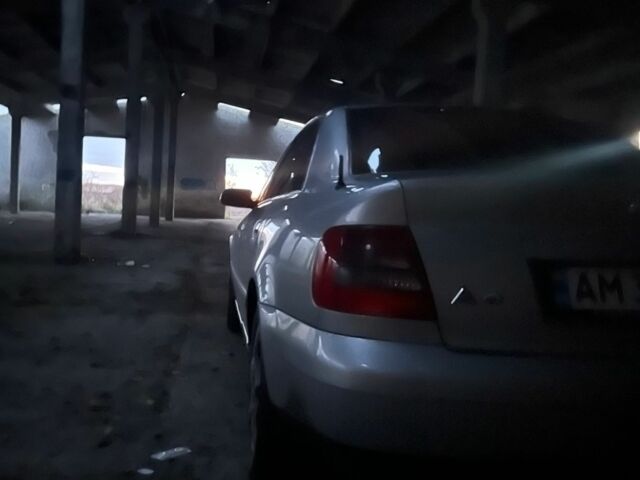 Сірий Ауді А4, об'ємом двигуна 2.5 л та пробігом 372 тис. км за 3600 $, фото 2 на Automoto.ua