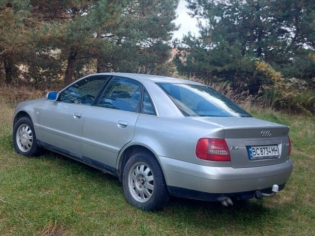 Сірий Ауді А4, об'ємом двигуна 1.9 л та пробігом 324 тис. км за 4500 $, фото 1 на Automoto.ua