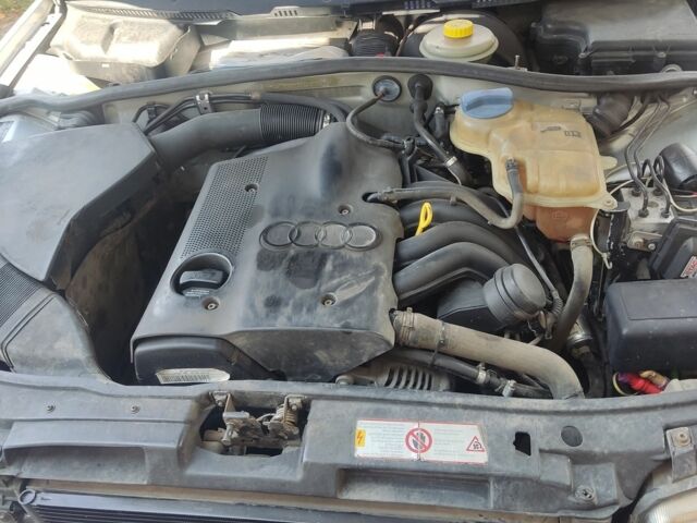 Серый Ауди А4, объемом двигателя 1.6 л и пробегом 220 тыс. км за 2100 $, фото 8 на Automoto.ua