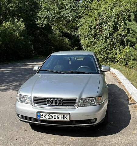 Сірий Ауді А4, об'ємом двигуна 2.5 л та пробігом 230 тис. км за 4333 $, фото 24 на Automoto.ua