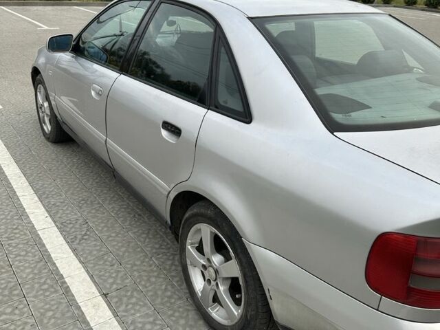 Серый Ауди А4, объемом двигателя 1.9 л и пробегом 410 тыс. км за 1850 $, фото 2 на Automoto.ua