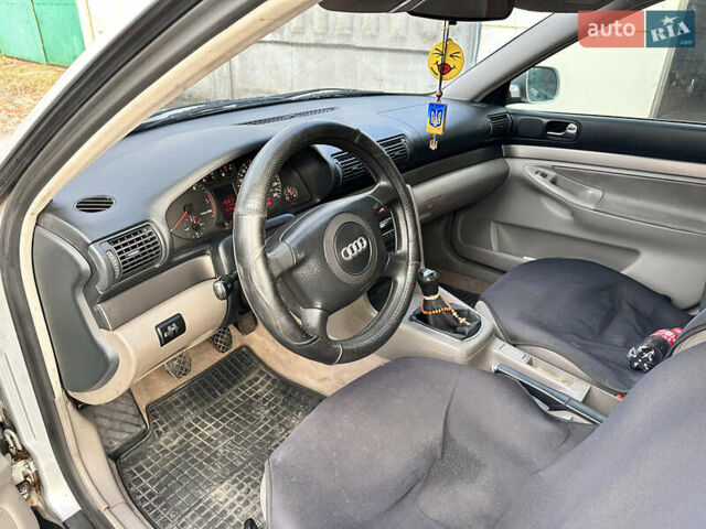 Серый Ауди А4, объемом двигателя 1.9 л и пробегом 431 тыс. км за 4600 $, фото 4 на Automoto.ua