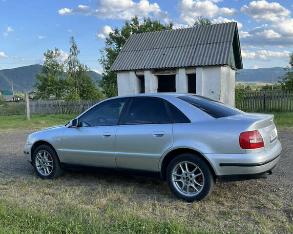 Сірий Ауді А4, об'ємом двигуна 1.6 л та пробігом 226 тис. км за 4200 $, фото 6 на Automoto.ua