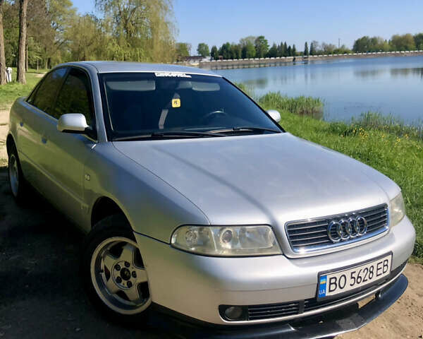 Серый Ауди А4, объемом двигателя 1.9 л и пробегом 322 тыс. км за 4000 $, фото 3 на Automoto.ua