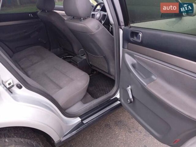 Сірий Ауді А4, об'ємом двигуна 1.6 л та пробігом 225 тис. км за 3000 $, фото 4 на Automoto.ua